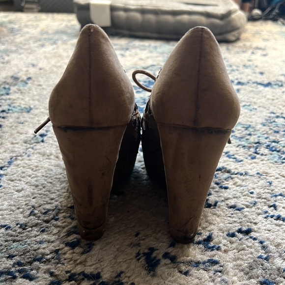 Tan Gianni Bini Wedges - Picture 4 of 4